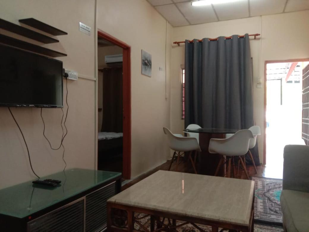 Homestay Tok Abah Seri Iskandar Bagian luar foto