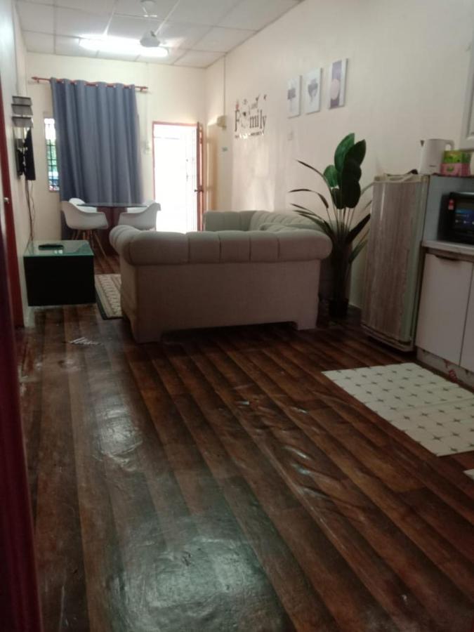 Homestay Tok Abah Seri Iskandar Bagian luar foto