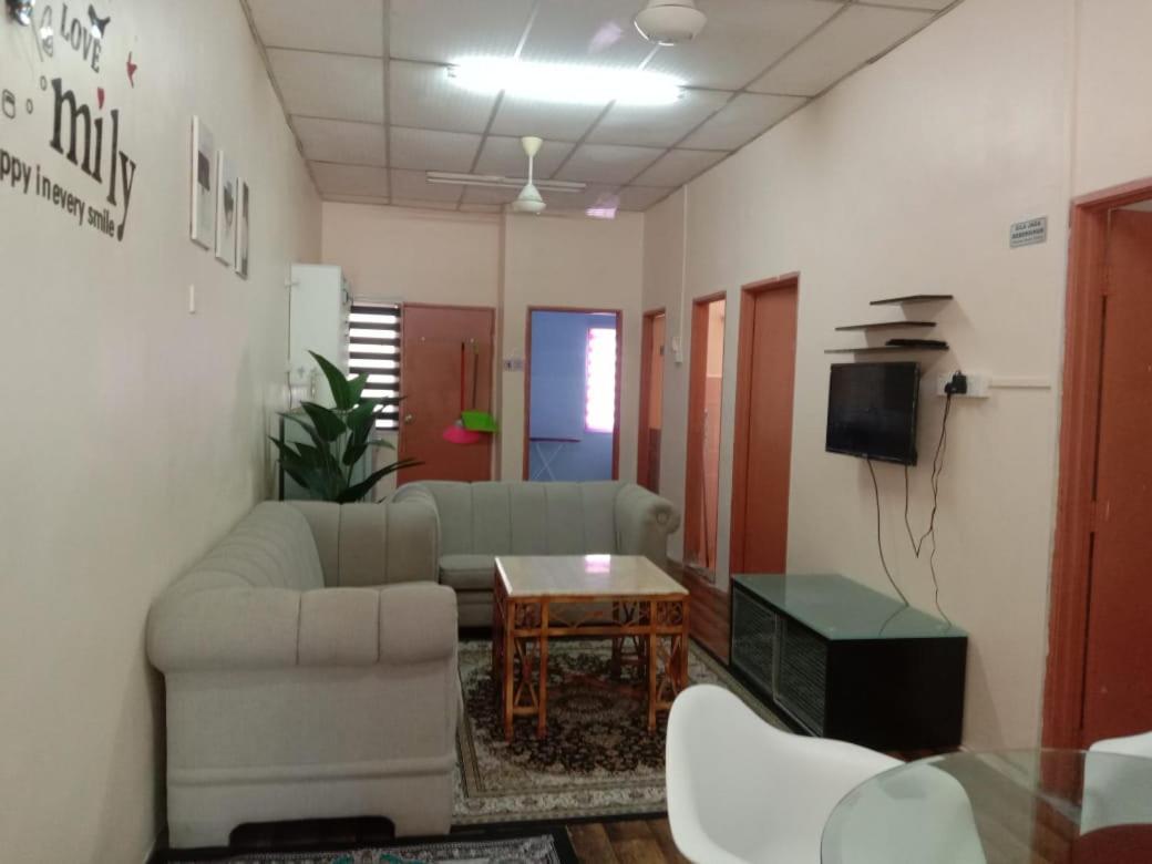 Homestay Tok Abah Seri Iskandar Bagian luar foto